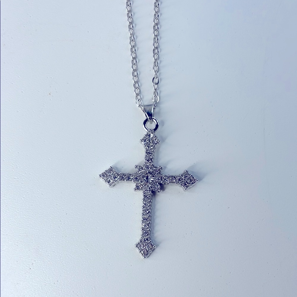 Shiny Silver Cross Pendant Necklace